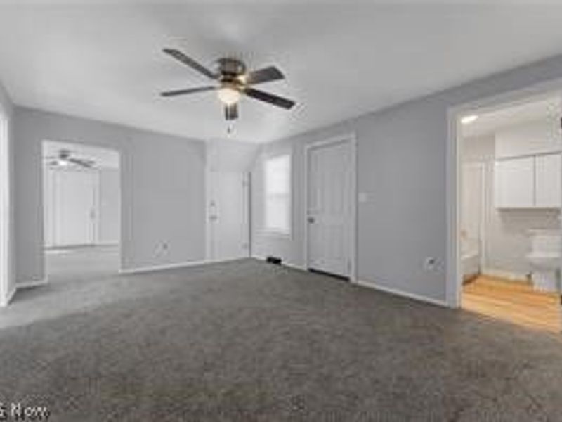 223 E Maple Street, Hartville, OH 44632 Photo 10