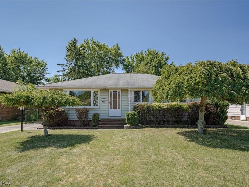 10985 Kader Drive, Parma, OH 44130 Photo 1
