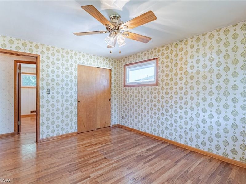 10985 Kader Drive, Parma, OH 44130 Photo 11