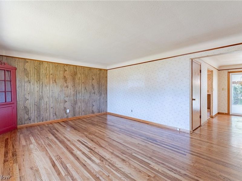 10985 Kader Drive, Parma, OH 44130 Photo 5