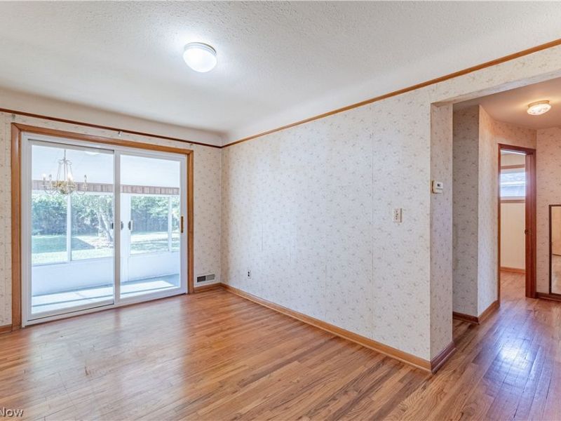 10985 Kader Drive, Parma, OH 44130 Photo 6