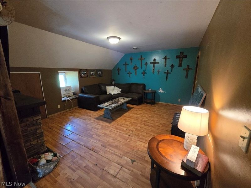 8725 State Route 7, Williamsfield, OH 44093 Photo 13