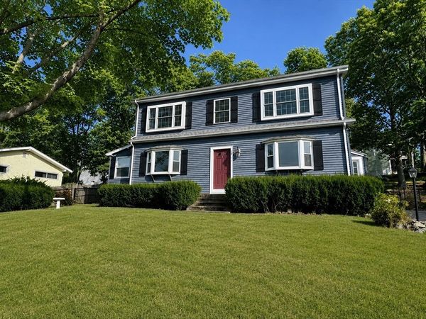 24 Ewell Ave, Unit 24, Lexington, MA 02421