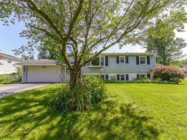 35 Lori Lane, Rochester, NY 14624