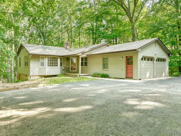 205 Van Voorhis Avenue , Rochester, NY 14617