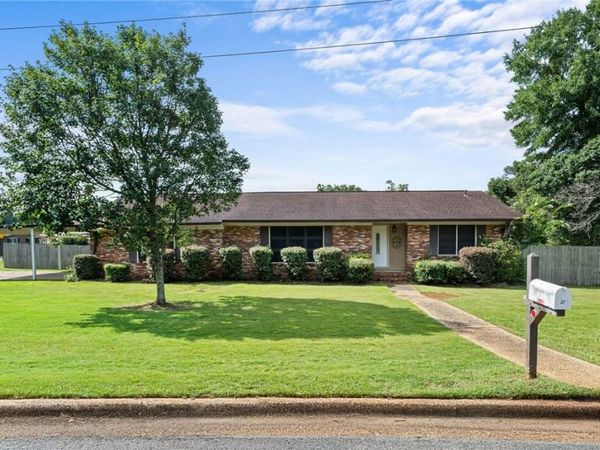 21 Crestline Drive, Tuscaloosa, AL 35405