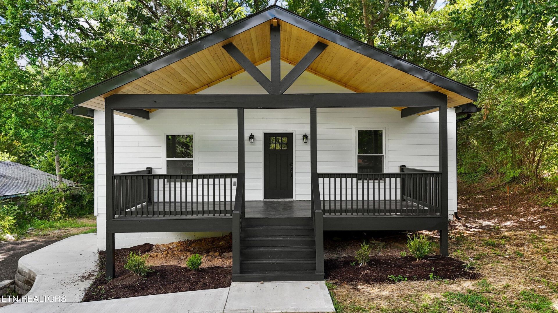 4117 Rocky Branch Rd, Walland, TN 37886 Main Photo