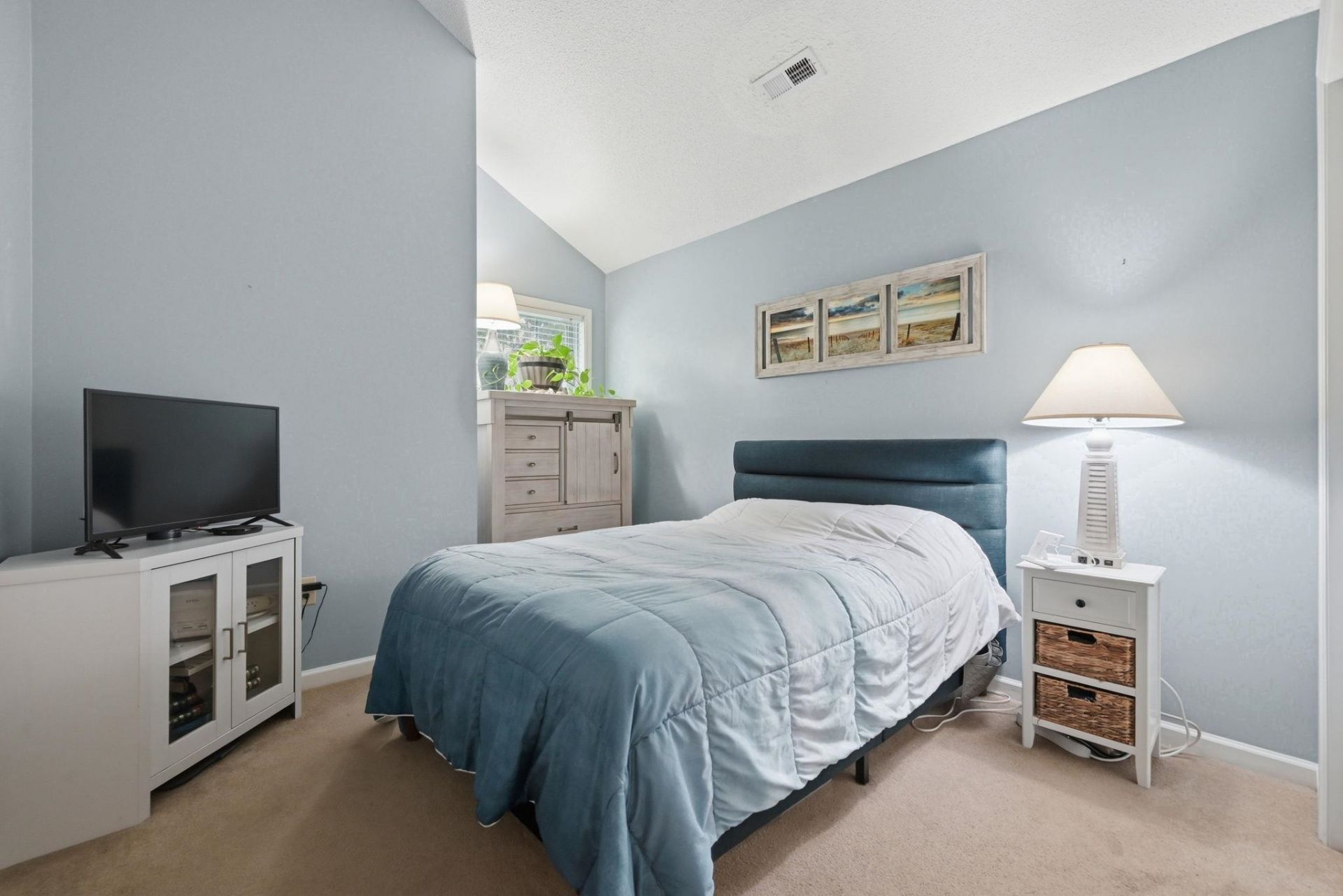 6697 Wisteria Dr. Photo 11