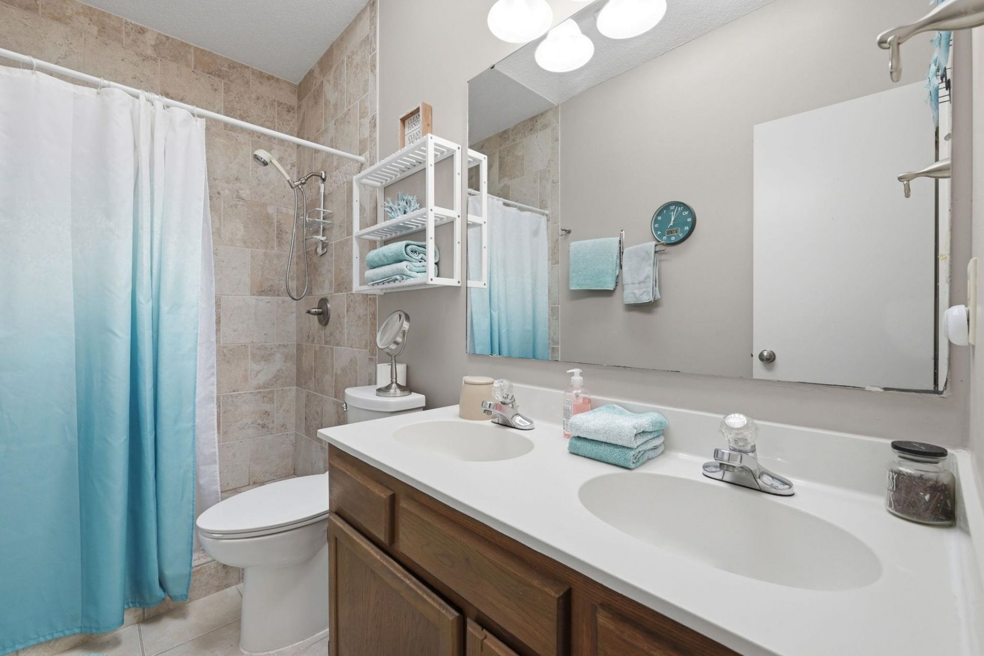 6697 Wisteria Dr. Photo 12