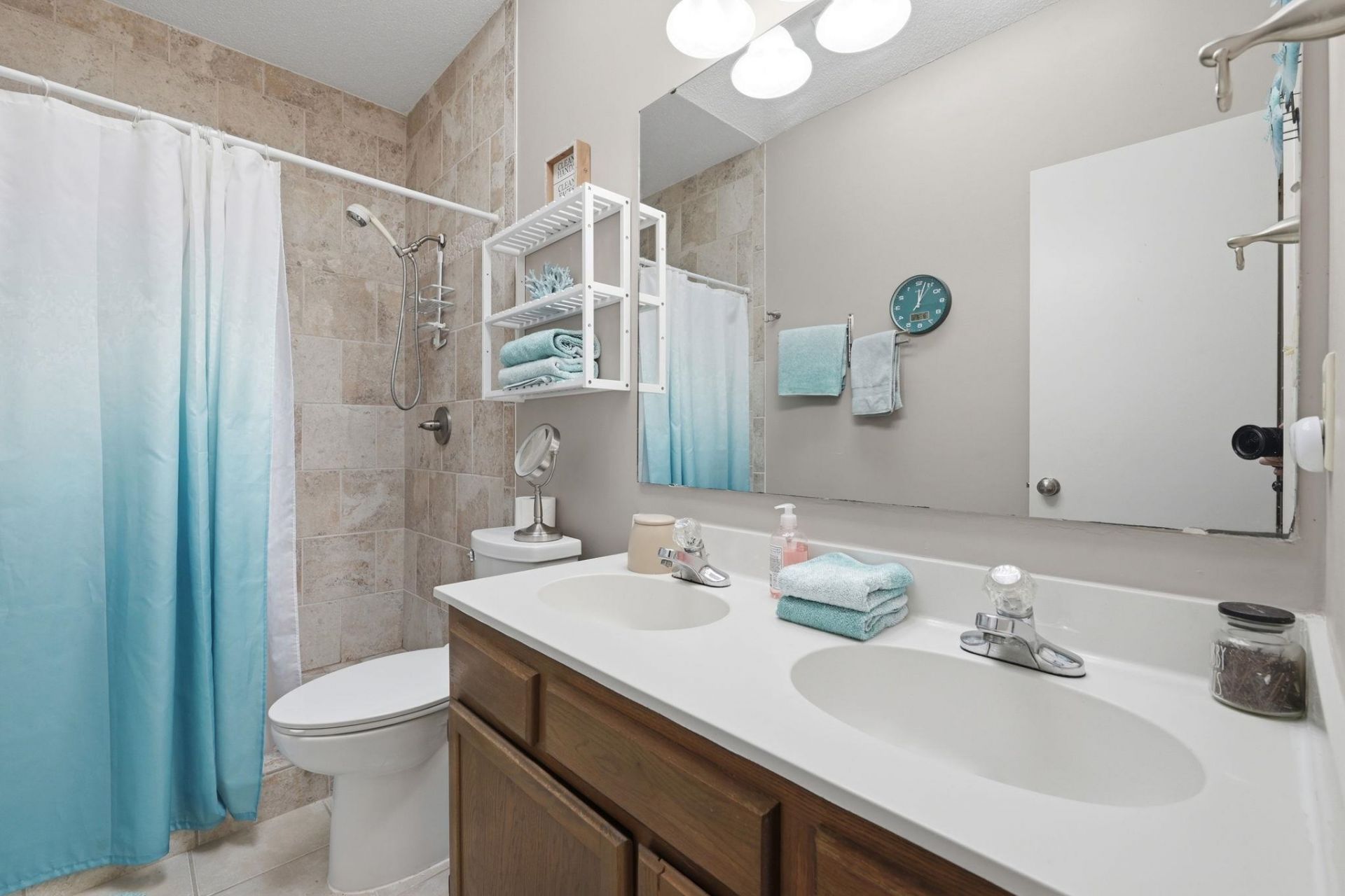 6697 Wisteria Dr. Photo 13