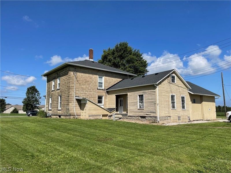 8279 Baumhart Road, Vermilion, OH 44089 Photo 3