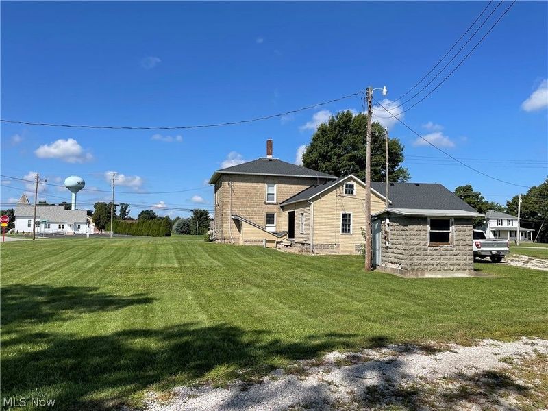 8279 Baumhart Road, Vermilion, OH 44089 Photo 4