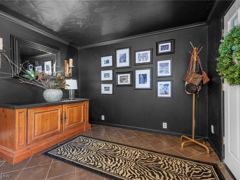 2107 W 10th Street, Cleveland, OH 44113 Photo 5