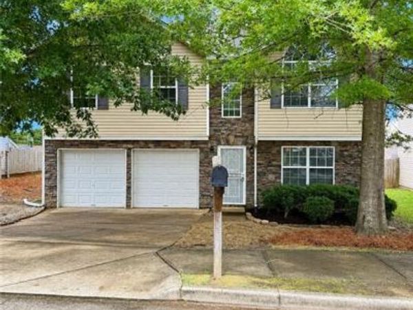 2628 Patriots Road , Riverdale, GA 30296