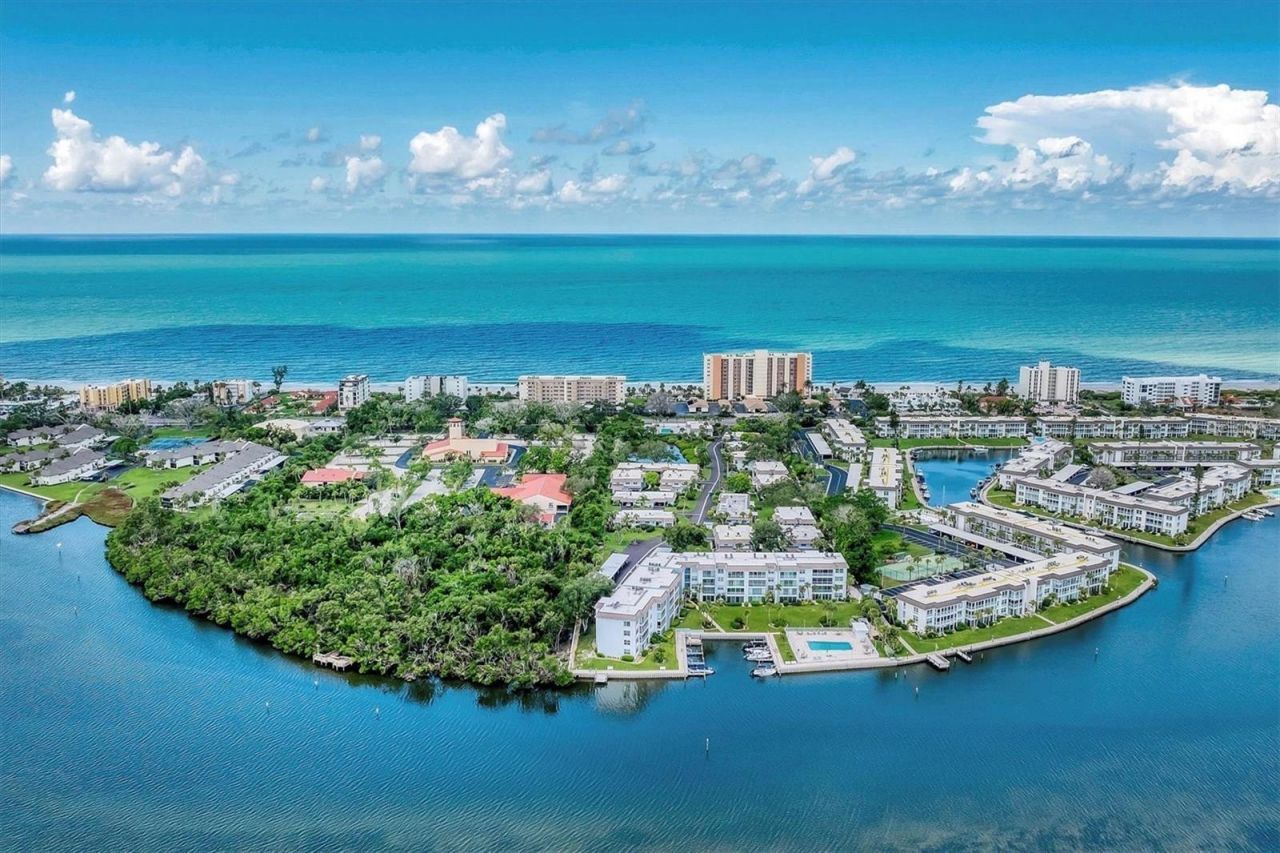 534 Sutton Place , Unit 534, Longboat Key, FL 34228 Main Photo