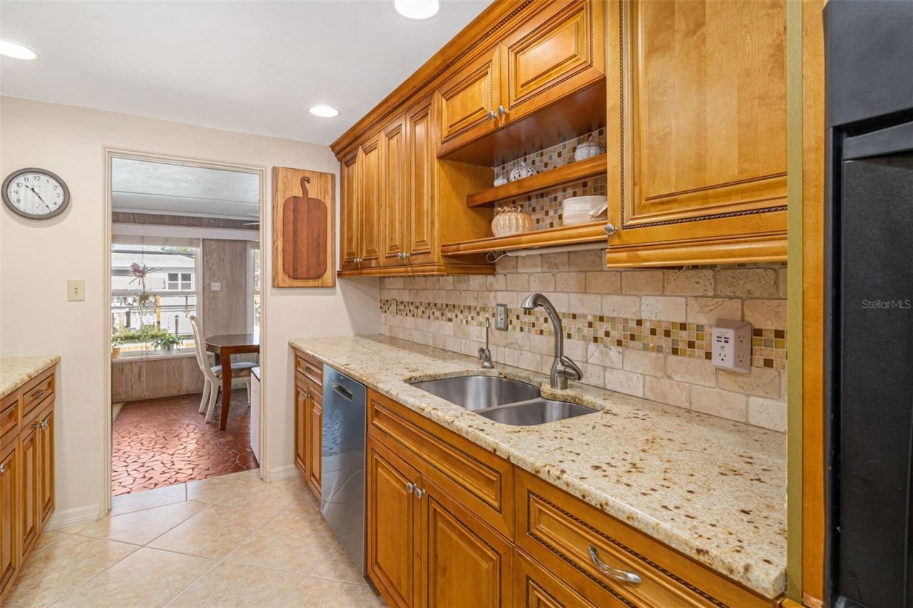 302 Bryn Mawr Island, Bradenton, FL 34207 Photo