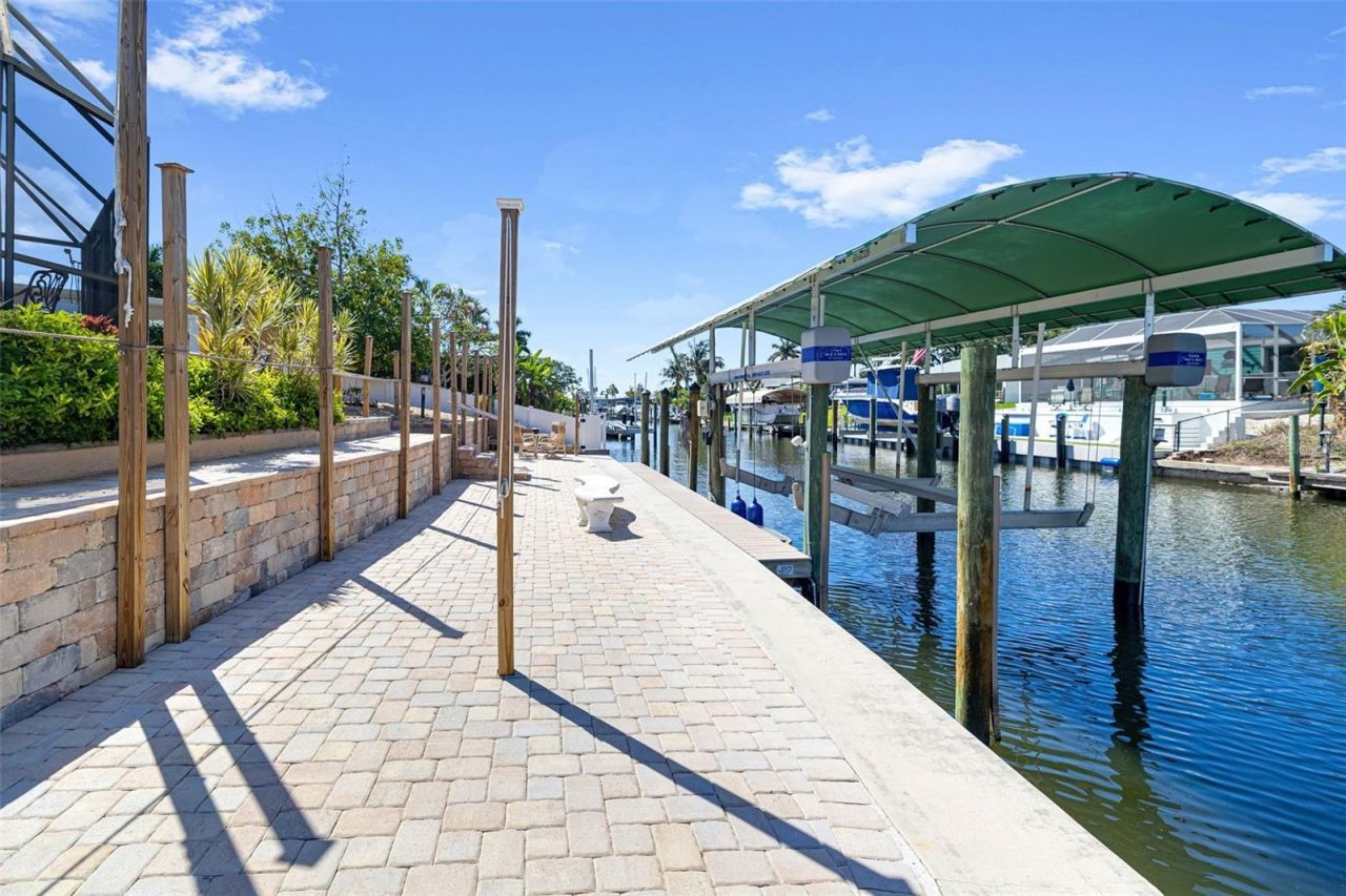 302 Bryn Mawr Island, Bradenton, FL 34207 Photo