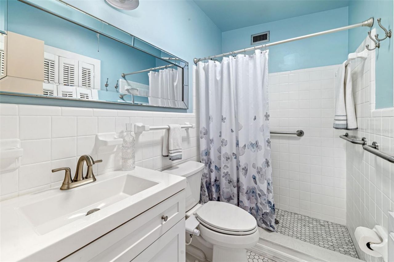 302 Bryn Mawr Island, Bradenton, FL 34207 Photo