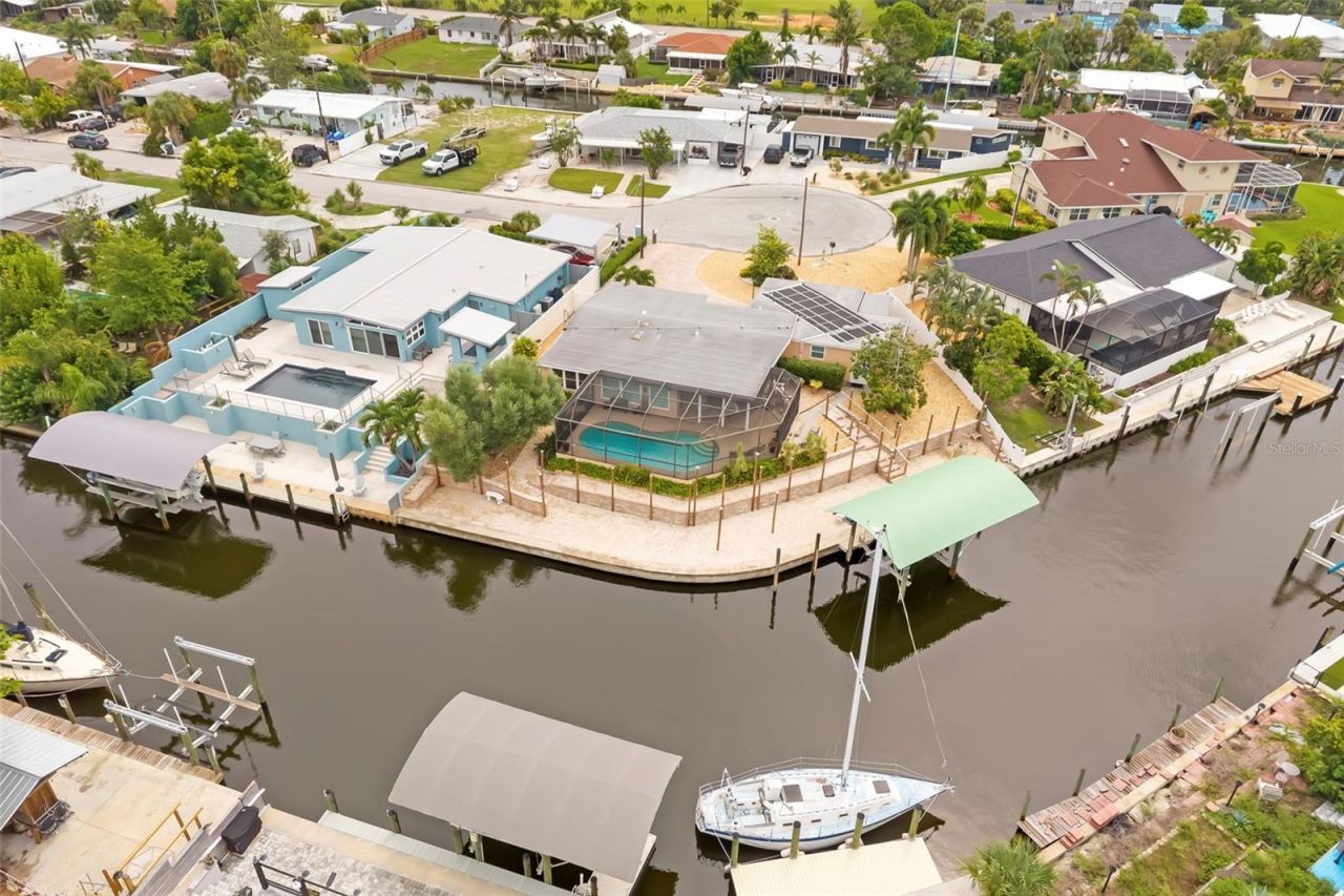 302 Bryn Mawr Island, Bradenton, FL 34207 Photo