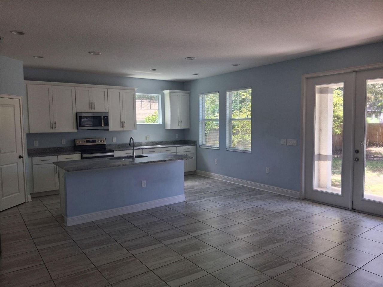 2736 S 3rd Avenue S, Saint Petersburg, FL 33701 Photo