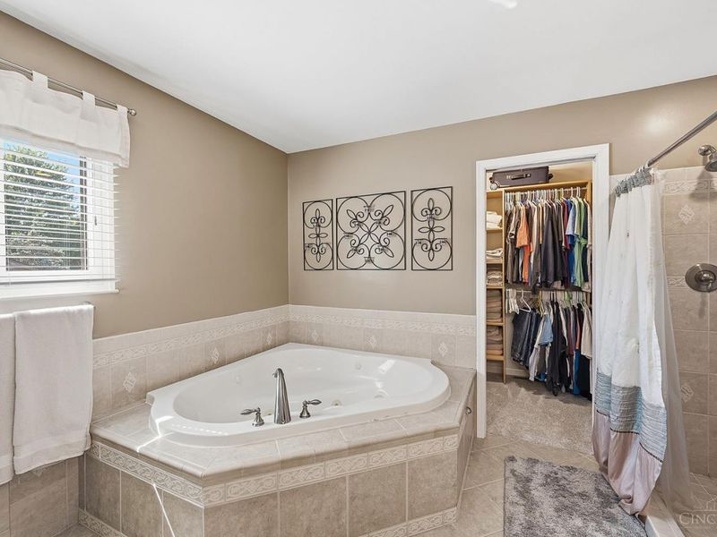 7301 Cimmeron Drive, Liberty Township, OH 45044 Photo 19