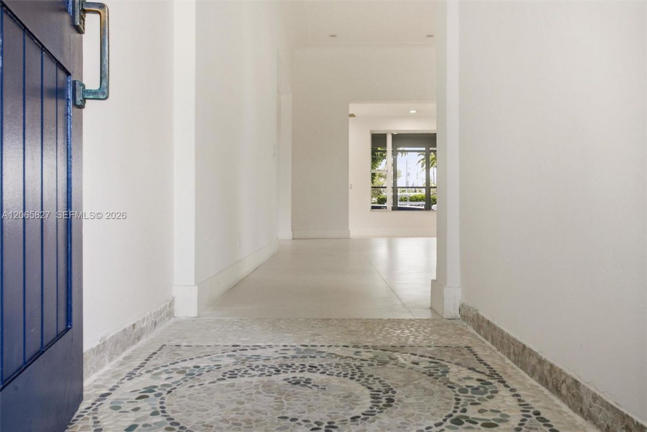 1525 Calais Dr, Miami Beach, FL 33141 Photo