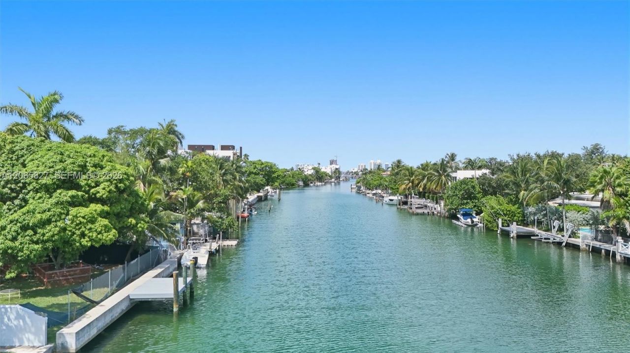 1525 Calais Dr, Miami Beach, FL 33141 Photo