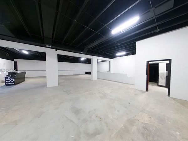 4221 N State Road 7 , Unit 4221, Hollywood, FL 33021