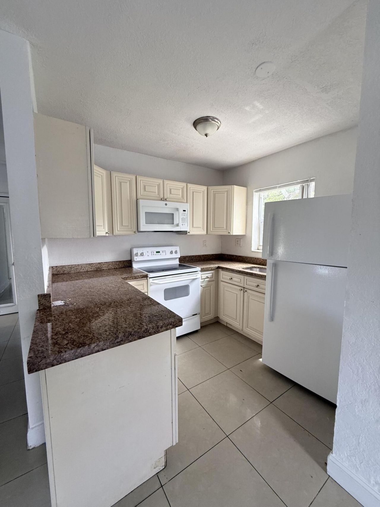 16100 NE 10th Avenue, North Miami Beach, FL 33162 Photo