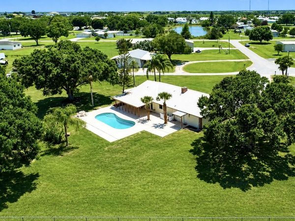 3856 SW 11TH Avenue, Okeechobee, FL 34974