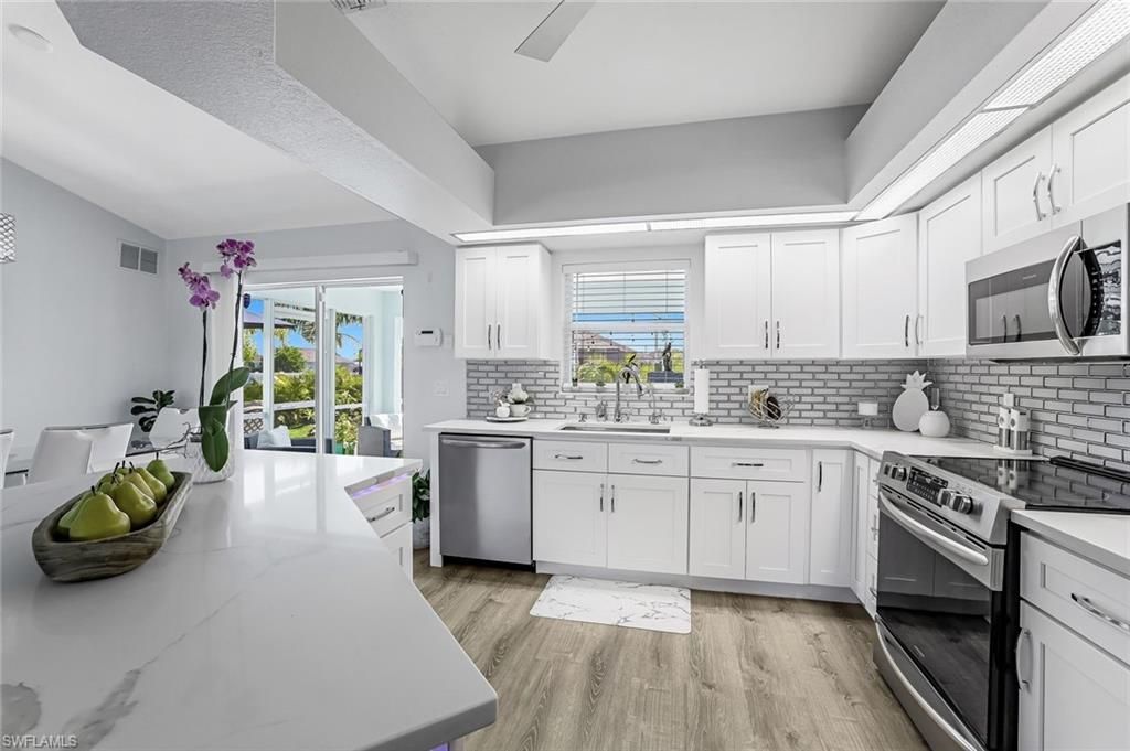 28 SW 21st Ave, Cape Coral, FL 33991 Photo
