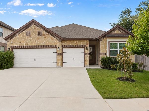 9015 Mendrin Rdg, Fair Oaks Ranch, TX 78015
