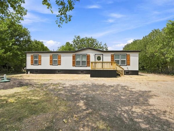 205 Lazy Lane, Red Oak, TX 75154
