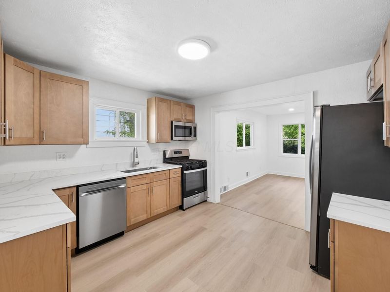 704 S Ogden Avenue , Columbus, OH 43204 Photo 13