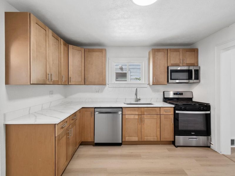 704 S Ogden Avenue , Columbus, OH 43204 Photo 14