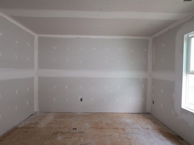 1015 Dawsons Drive , Hebron, OH 43025 Photo 10