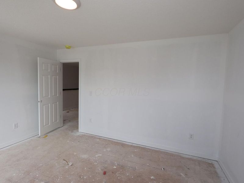 1015 Dawsons Drive, Hebron, OH 43025 Photo 10