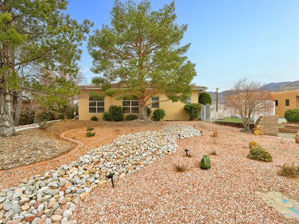 701 Stagecoach Road SE, Albuquerque, NM 87123