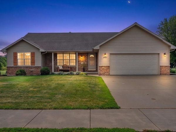3487 CHATSWORTH DRIVE, Green Bay, WI 54313