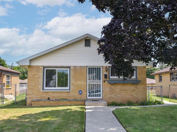 5124 N 68th STREET, Milwaukee, WI 53218