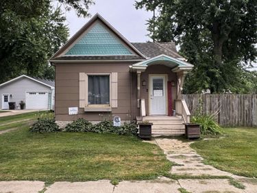 404 E 6th Street, Stromsburg, NE 68666