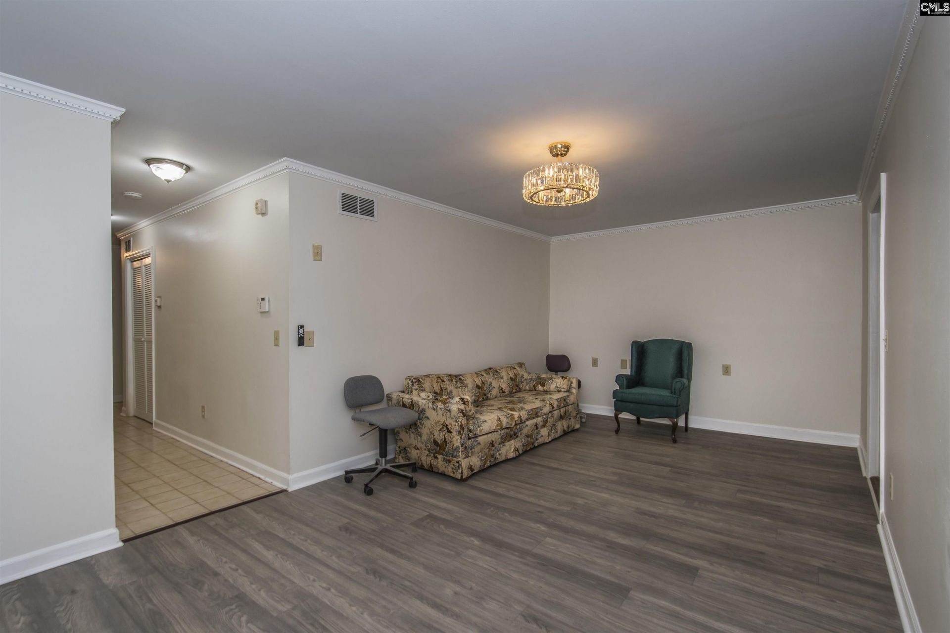 7602 Hunt Club Road Photo 13