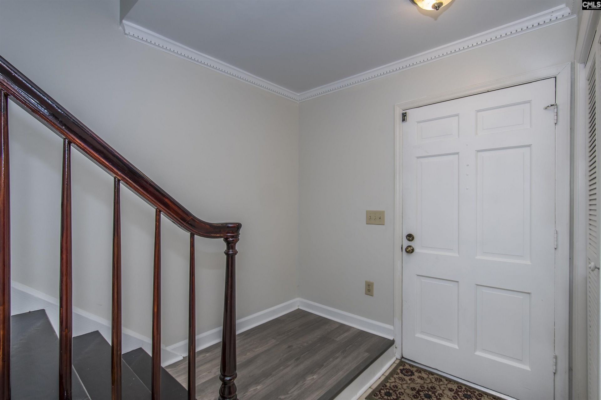 7602 Hunt Club Road Photo 4