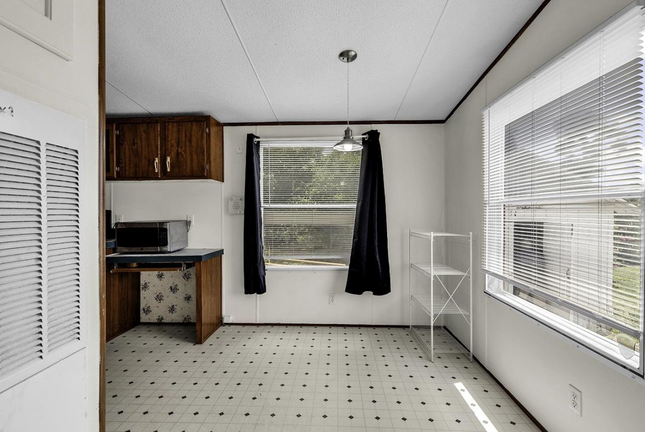 606 Daniella Dr. Photo 12