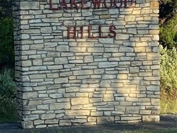 124 Woodridge, Canyon Lake, TX 78133