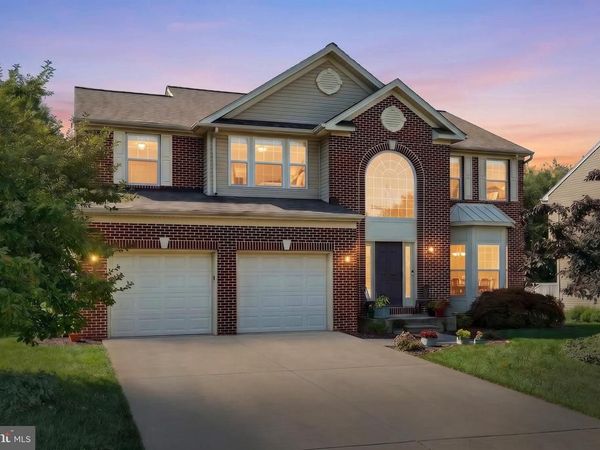 1065 STONE GATE DRIVE, YORK, PA 17406