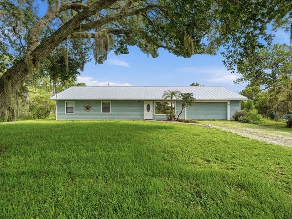 7980 21st Street SW, Vero Beach, FL 32968