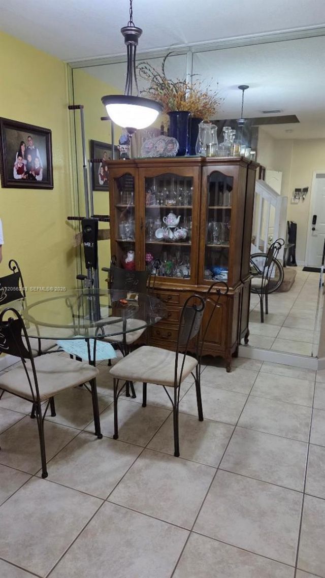 6918 NW 177th St, Unit H100, Hialeah, FL 33015 Photo