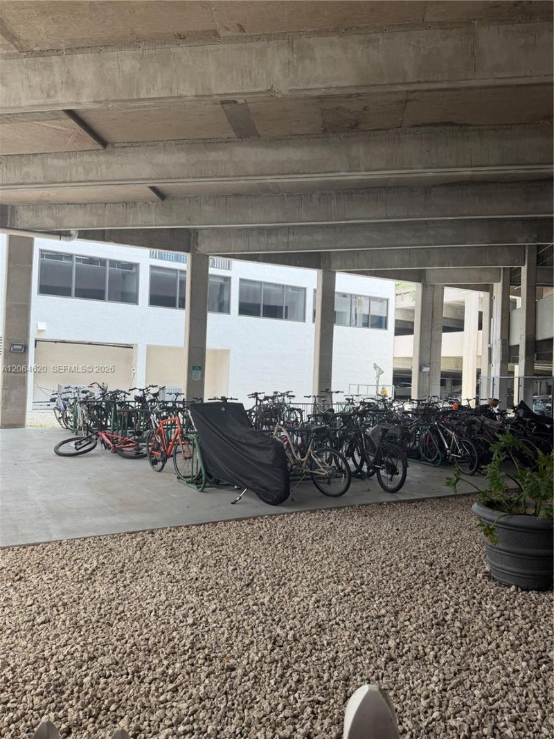 540 Brickell Key Dr , Unit 617, Miami, FL 33131 Photo