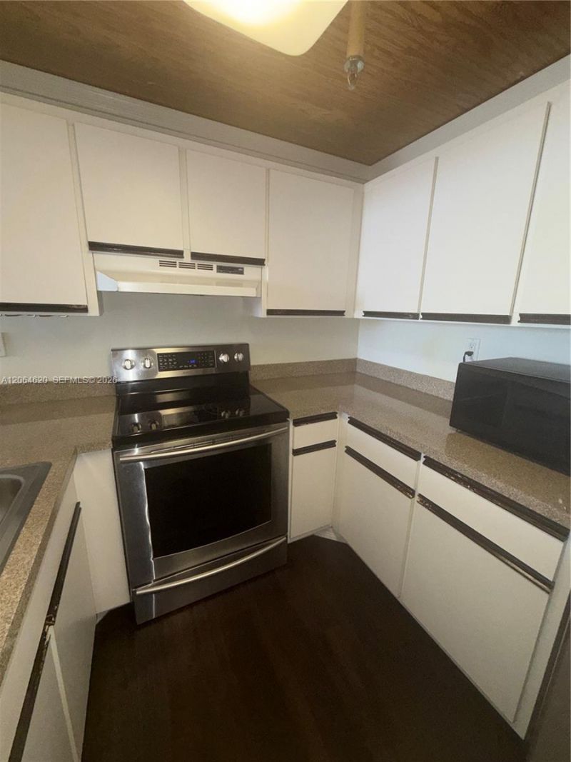 540 Brickell Key Dr , Unit 617, Miami, FL 33131 Photo